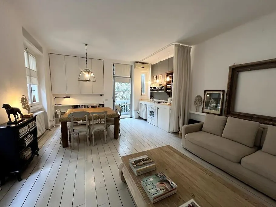 Casa Dello Scoiattolo Villa Milan Italy